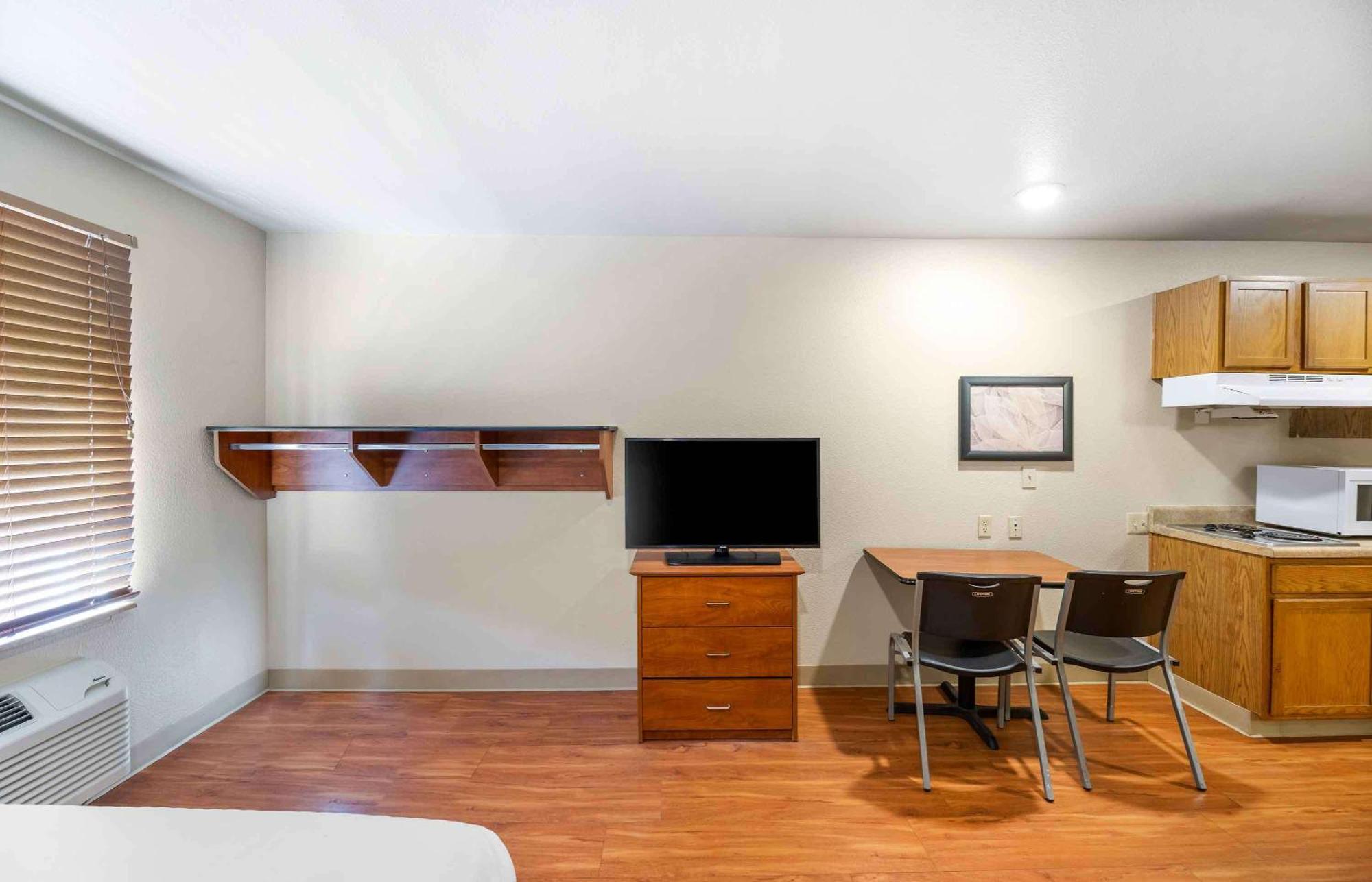 Extended Stay America Select Suites - Lubbock - South Exterior photo
